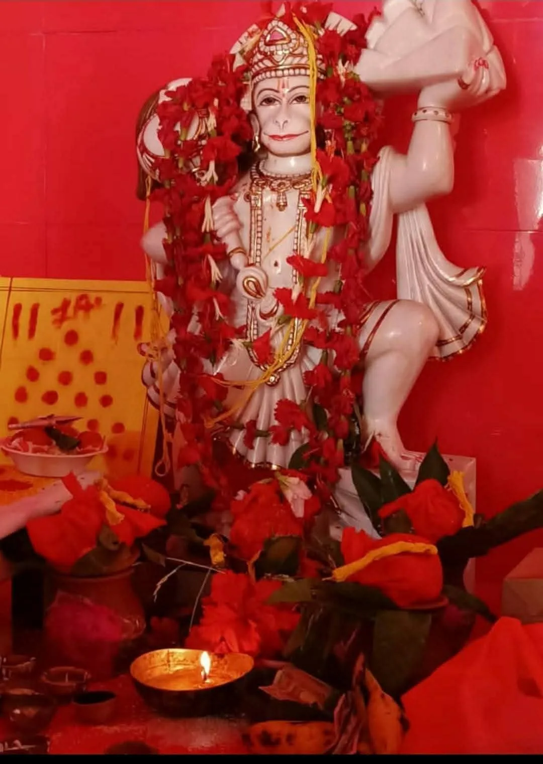 HANUMAN JI MAA TARA MANDIR